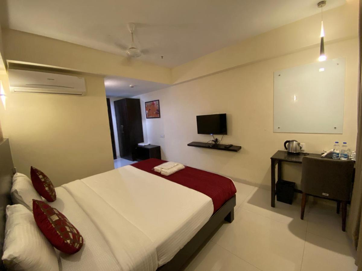 Hotel Singh'S By Wb Inn, Vashi, Navi Mumbai Buitenkant foto